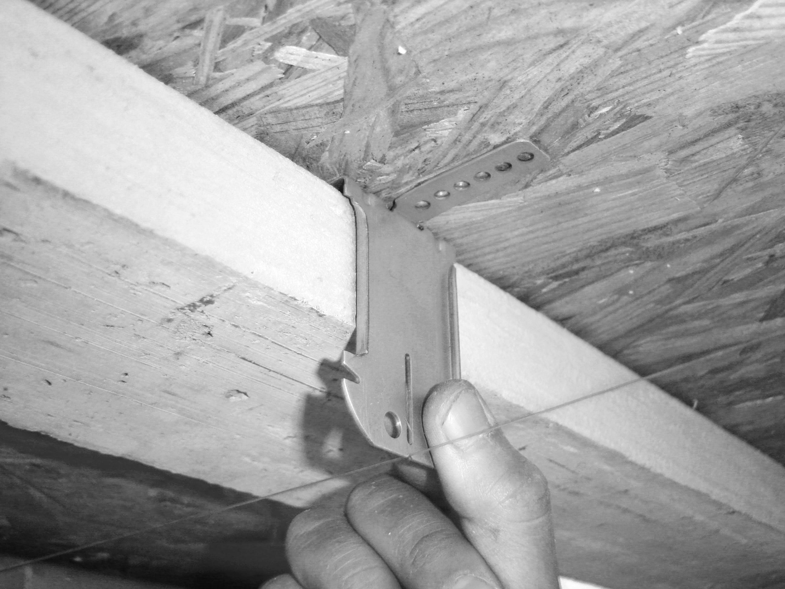 Suspente pour hourdis bois isol PHAST SPP PAI Suspente pour hourdis bois isol PHAST SPP PAI
